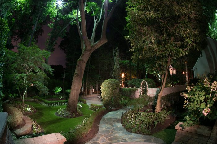 Landscape lighting installation