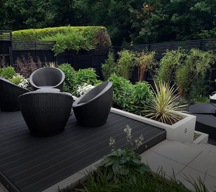 In The Dark: Creating a Dramatic Backdrop | Garden Design Garden design services